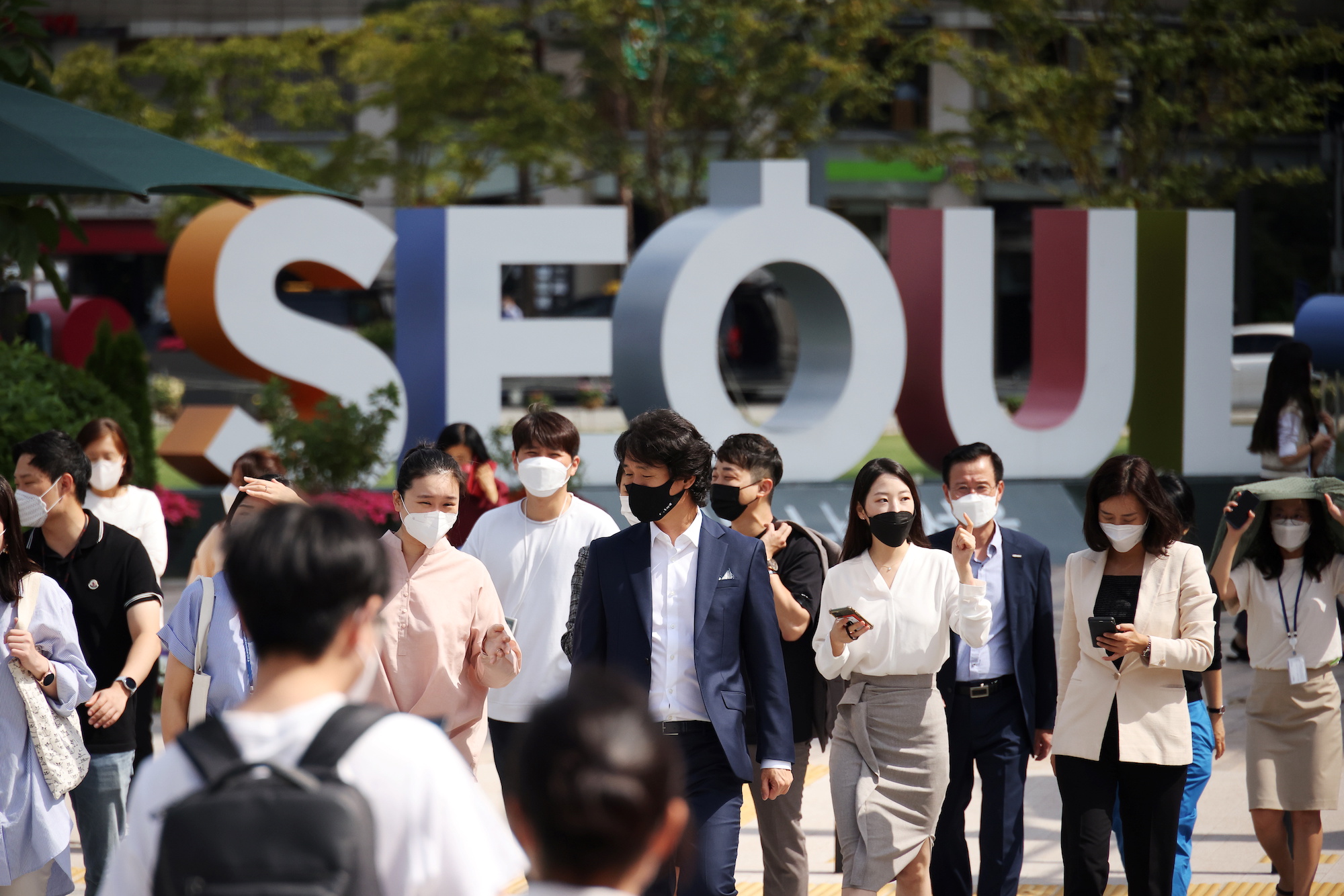 कोरियाली सरकारको तयारी : मार्चदेखी कडा कोरोना मापदण्डबाट सामान्य जनजिबनमा फर्कने