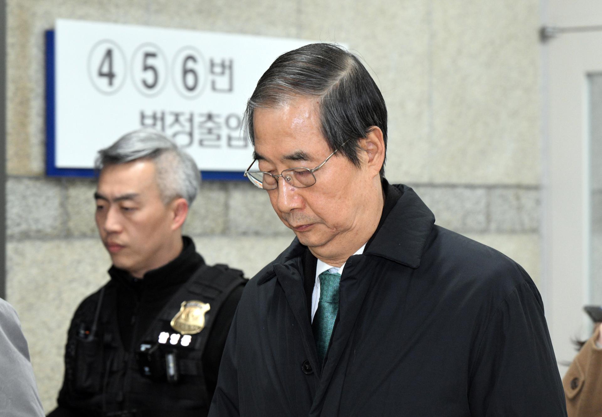 कोरियाका पूर्वप्रधानमन्त्री हान डक–सुलाई २३ वर्षको जेल सजाय