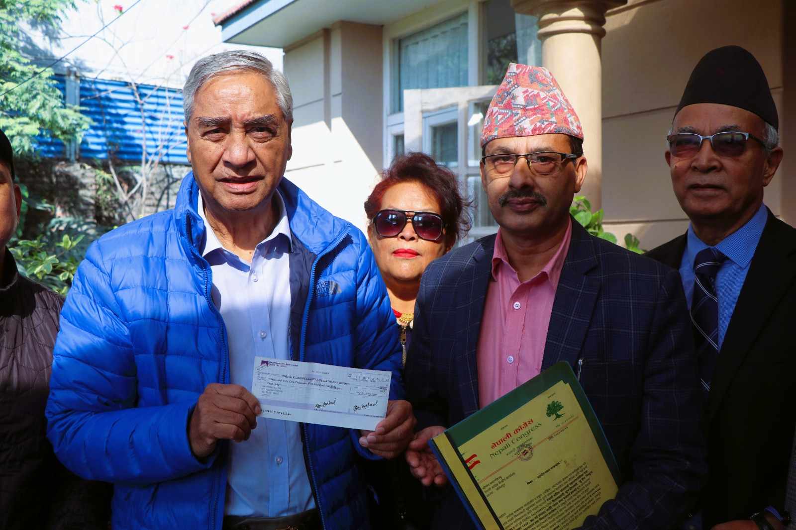नेपाली कांग्रेस काठमाडौ- ४ को चियापान खर्च भूकम्पपीडितलाई